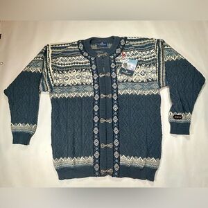 Icewear Wool Open Clasp Cardigan Sweater